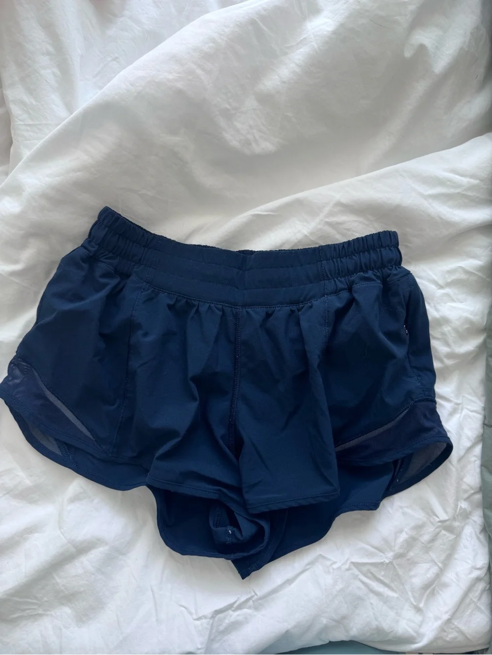 Lululemon Hotty Hot Low-Rise Lined Short 2.5” in True Navy